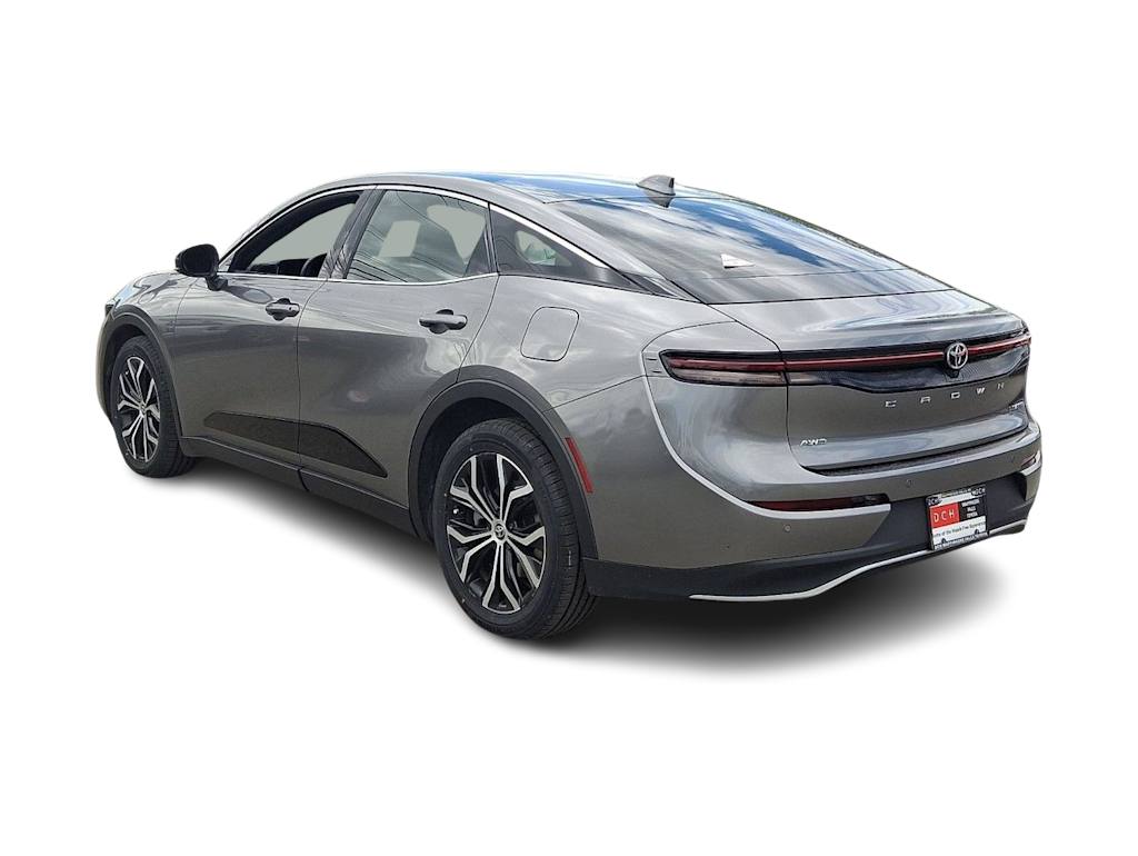 Thumbnail: 2023 Toyota Crown - 18