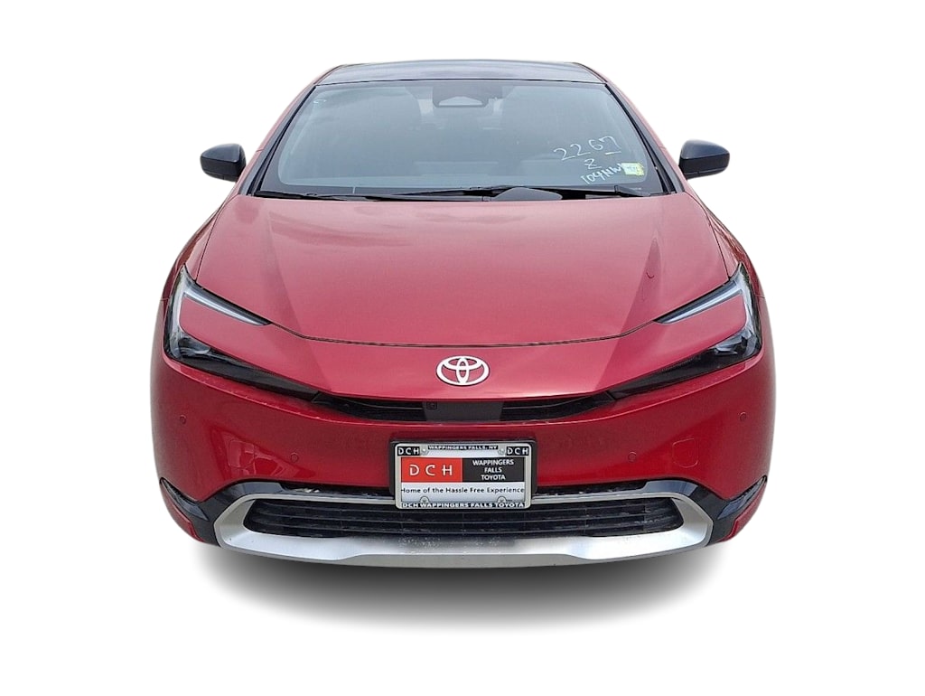 Thumbnail: 2026 Toyota Prius v - 5