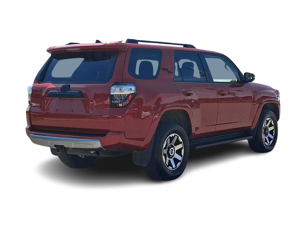 Thumbnail: 2022 Toyota 4Runner - 18