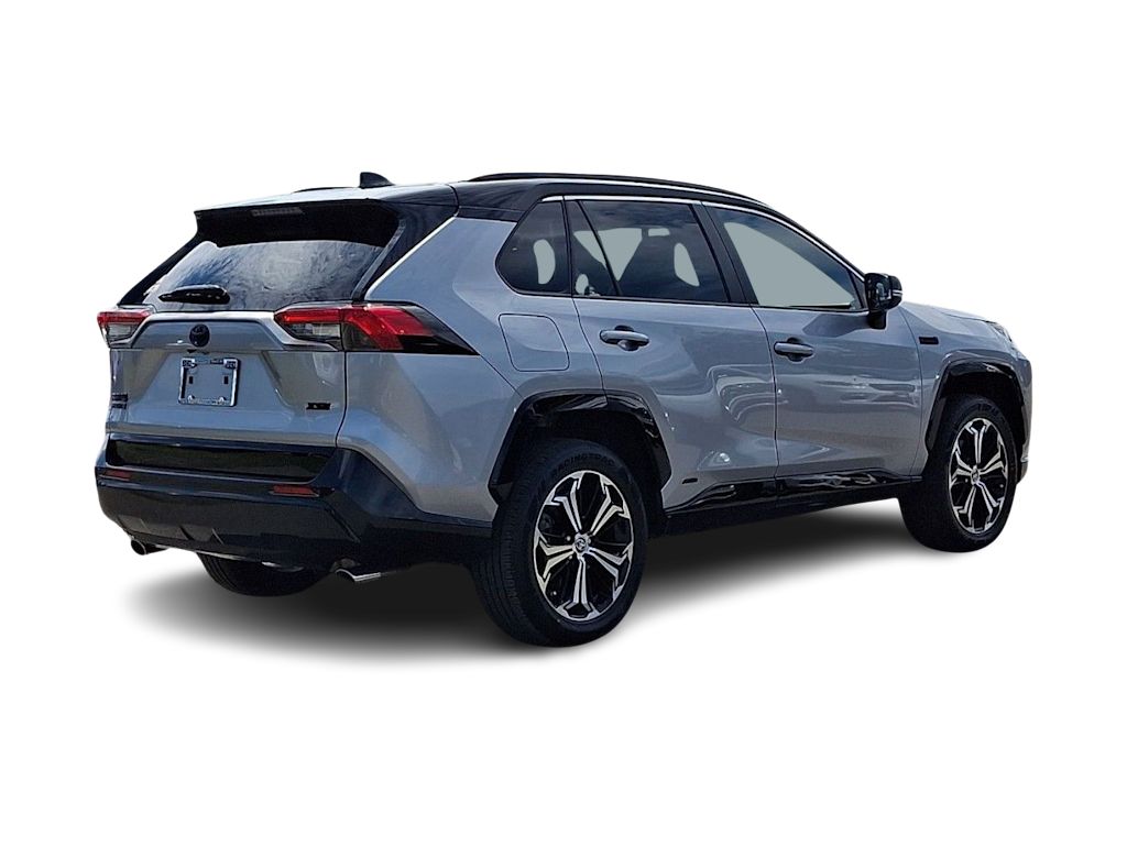 Thumbnail: 2023 Toyota RAV4 - 17