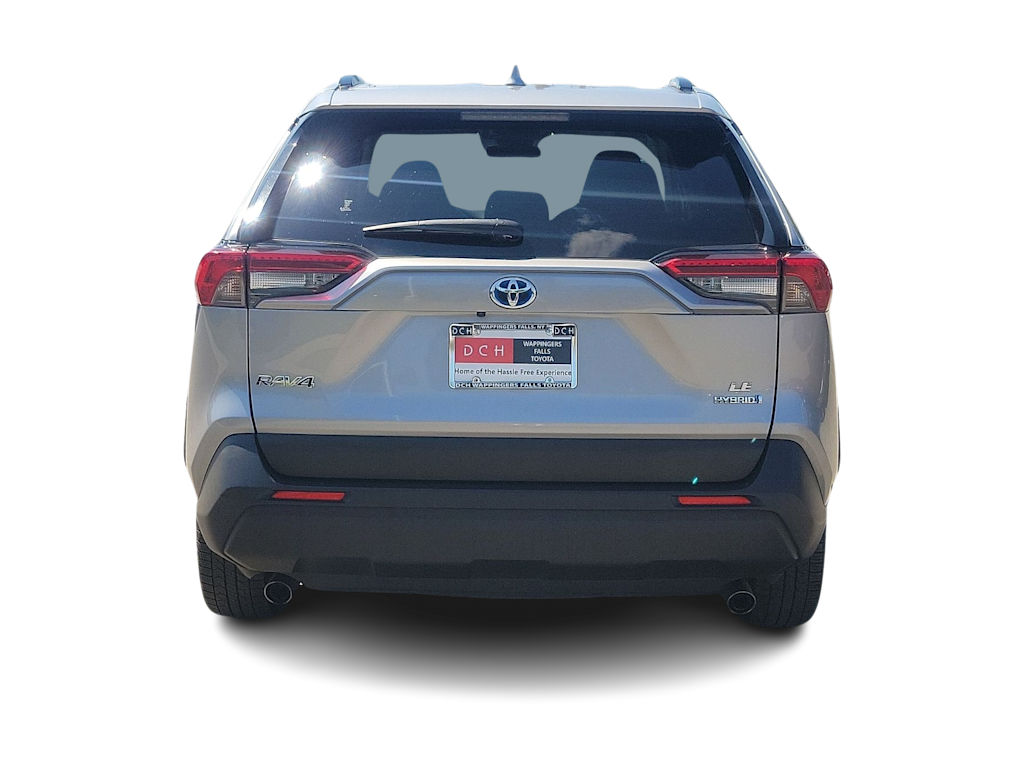 2022 Toyota RAV4 LE 4