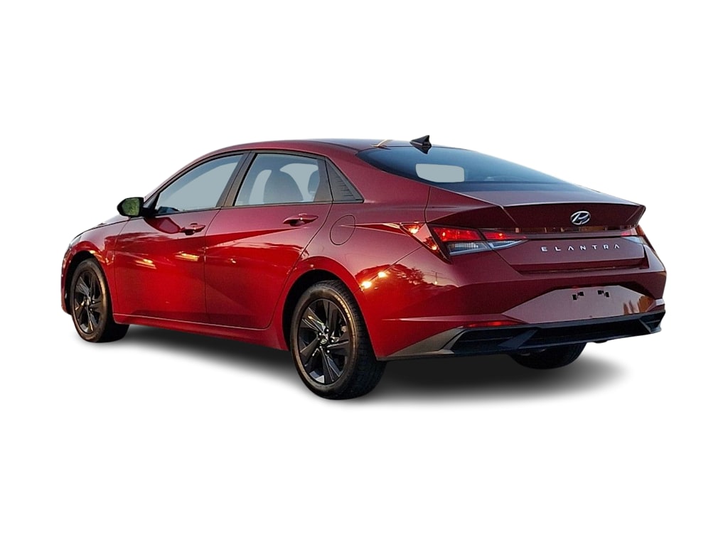 Thumbnail: 2023 Hyundai Elantra - 4