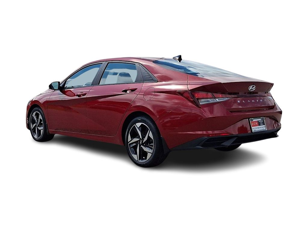 Thumbnail: 2023 Hyundai Elantra - 4