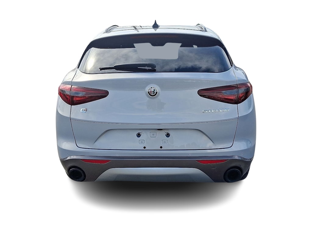 Thumbnail: 2023 Alfa Romeo Stelvio - 5