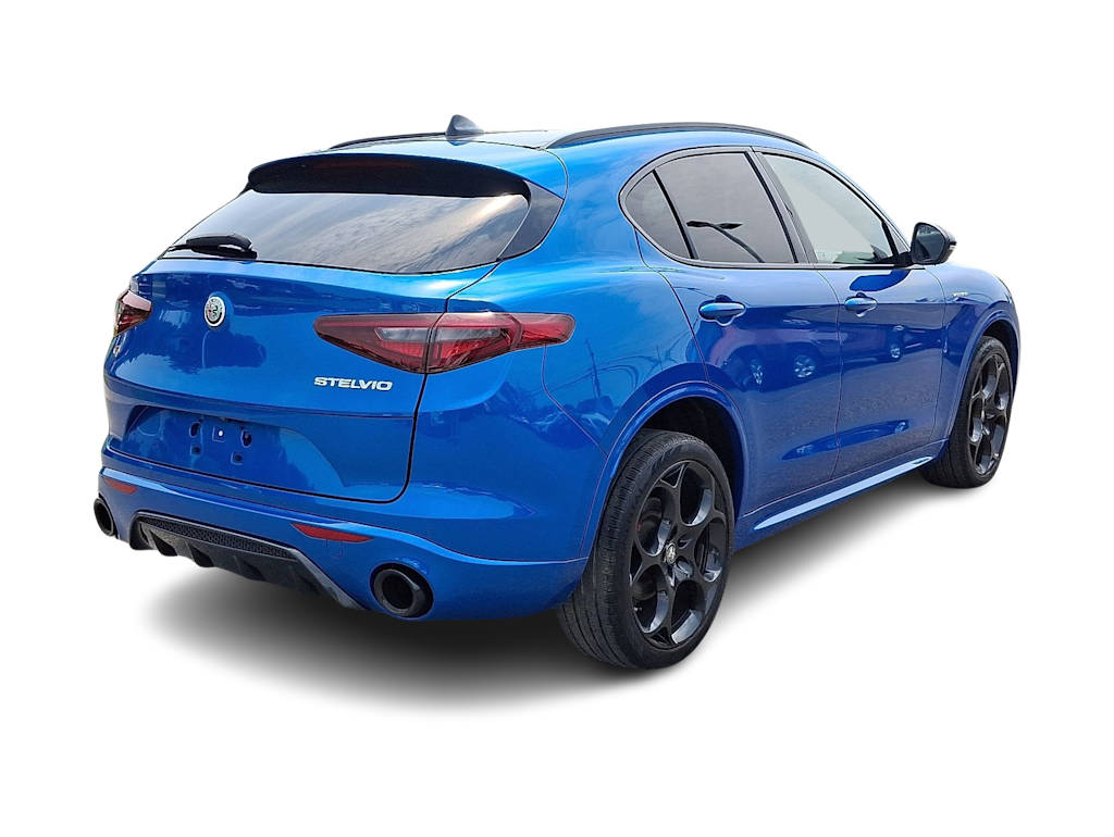 2022 Alfa Romeo Stelvio Ti 18