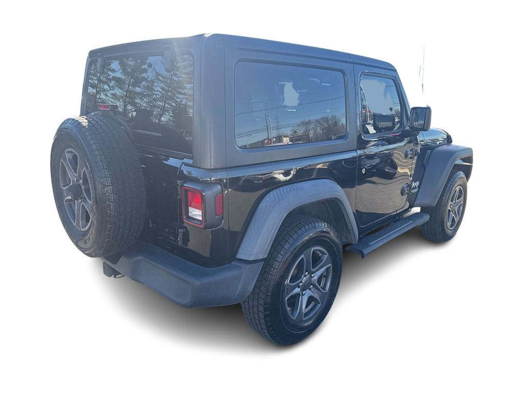 Thumbnail: 2018 Jeep Wrangler - 17