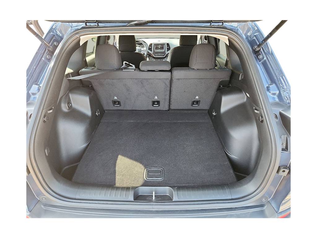 Thumbnail: 2020 Jeep Cherokee - 15