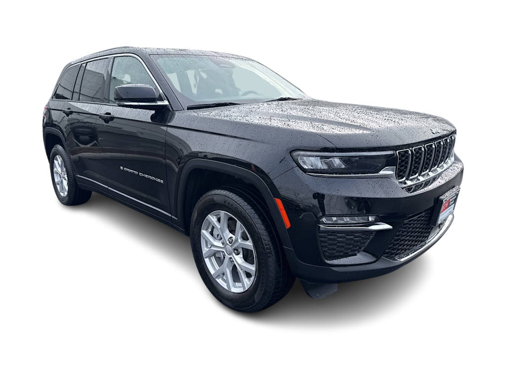 Thumbnail: 2023 Jeep Grand Cherokee - 17