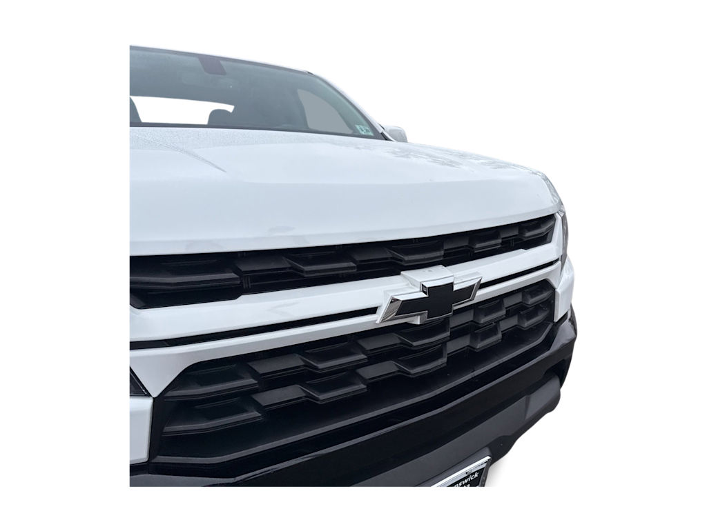 Thumbnail: 2022 Chevrolet Colorado - 24