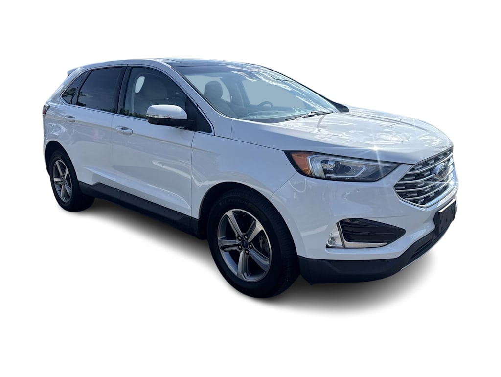 Thumbnail: 2019 Ford Edge - 17