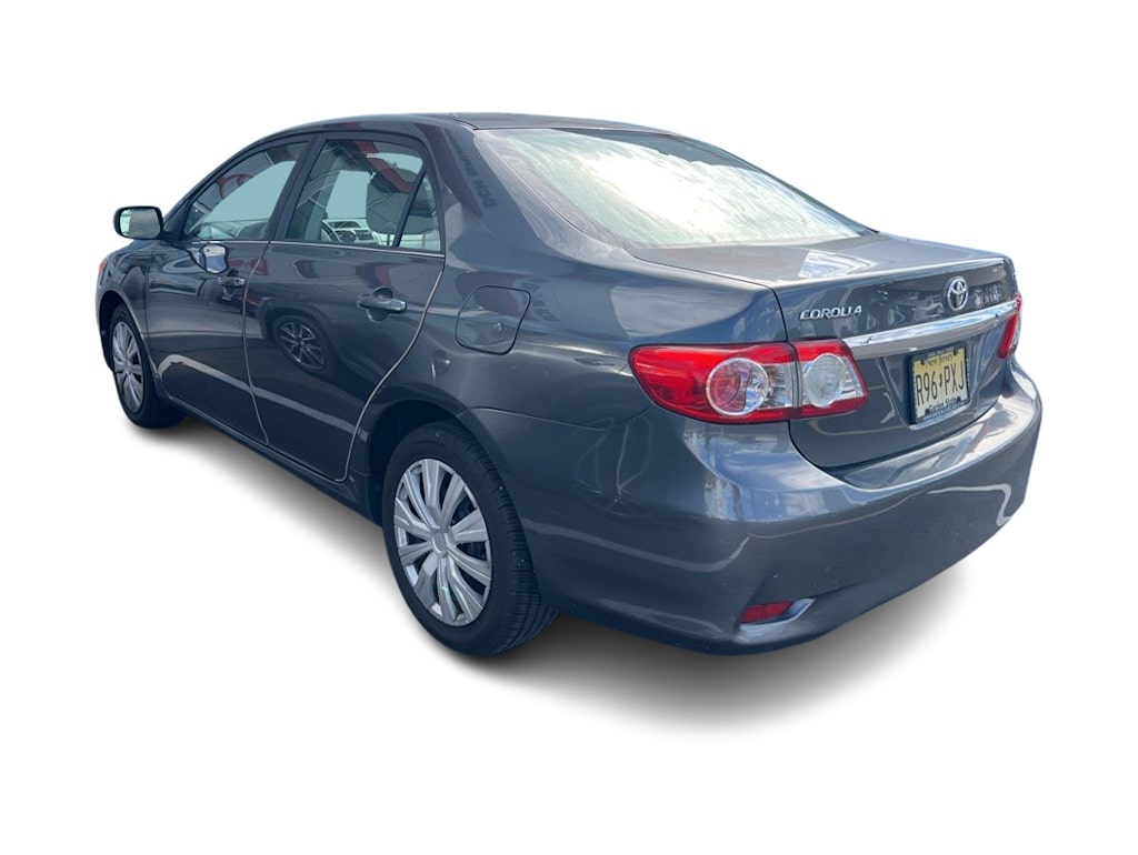 Thumbnail: 2013 Toyota Corolla - 3