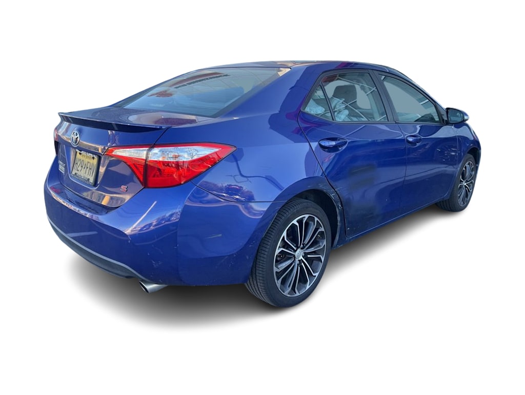 Thumbnail: 2015 Toyota Corolla - 11
