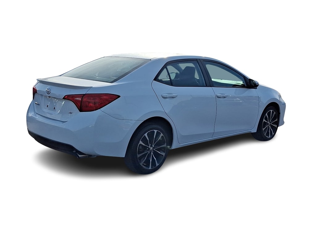 2018 Toyota Corolla SE 18