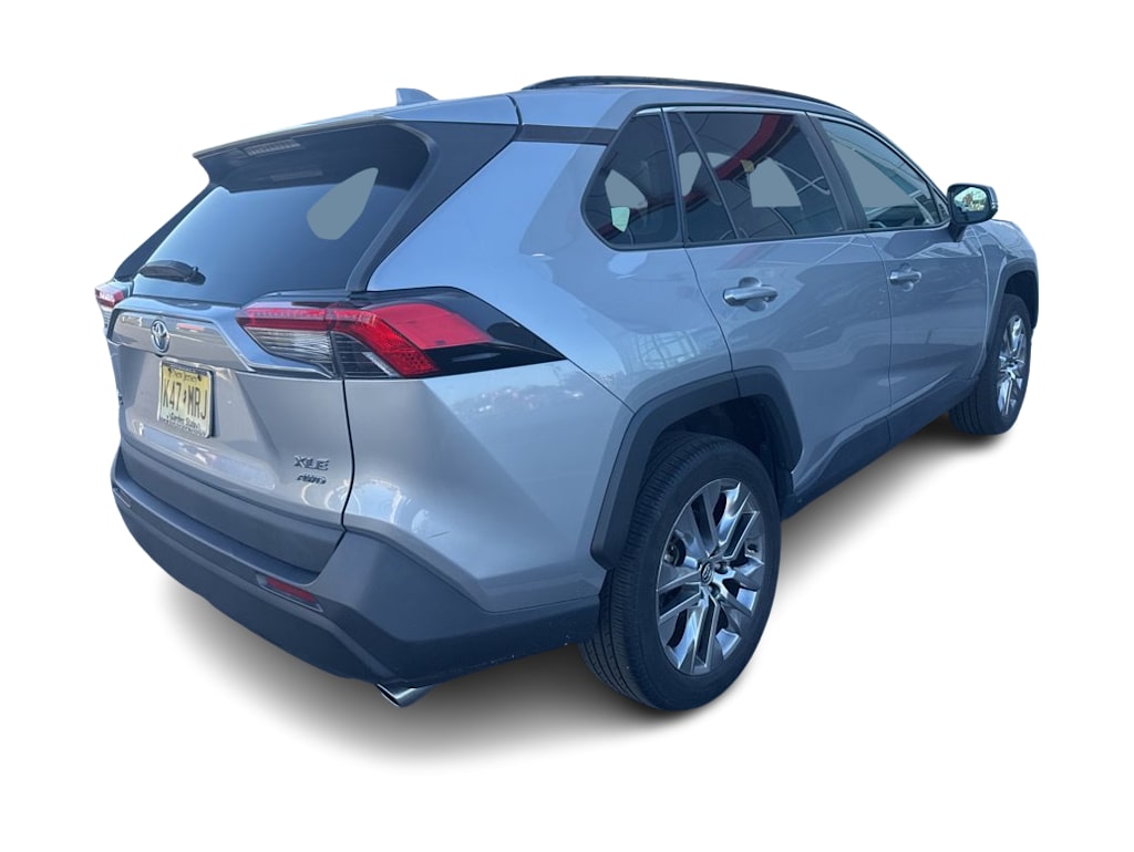 Thumbnail: 2020 Toyota RAV4 - 7