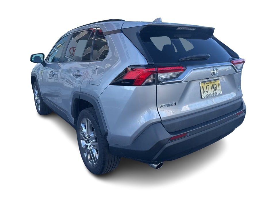 Thumbnail: 2020 Toyota RAV4 - 2
