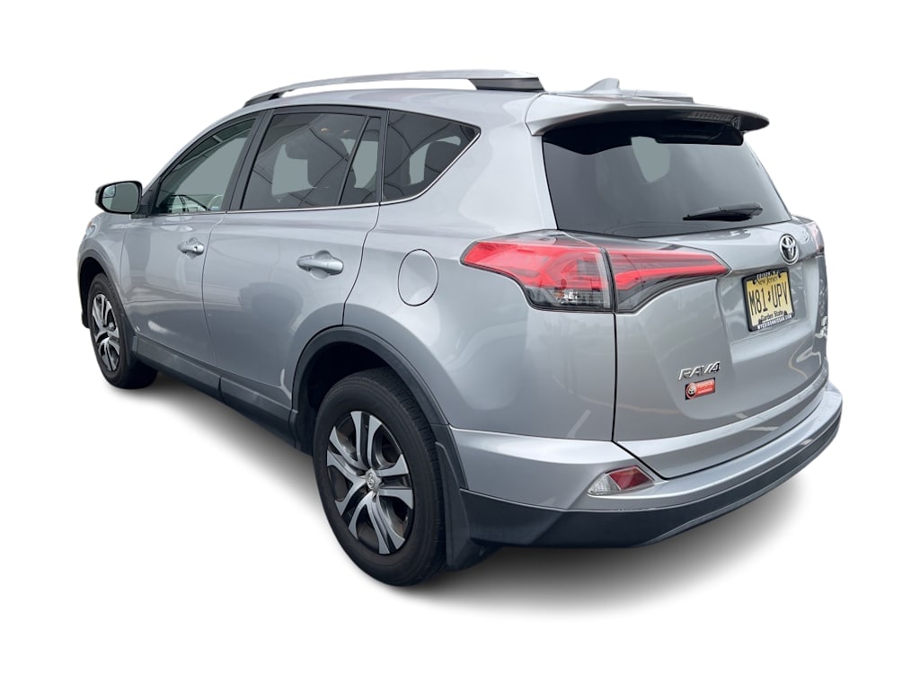 2017 Toyota RAV4 LE 3
