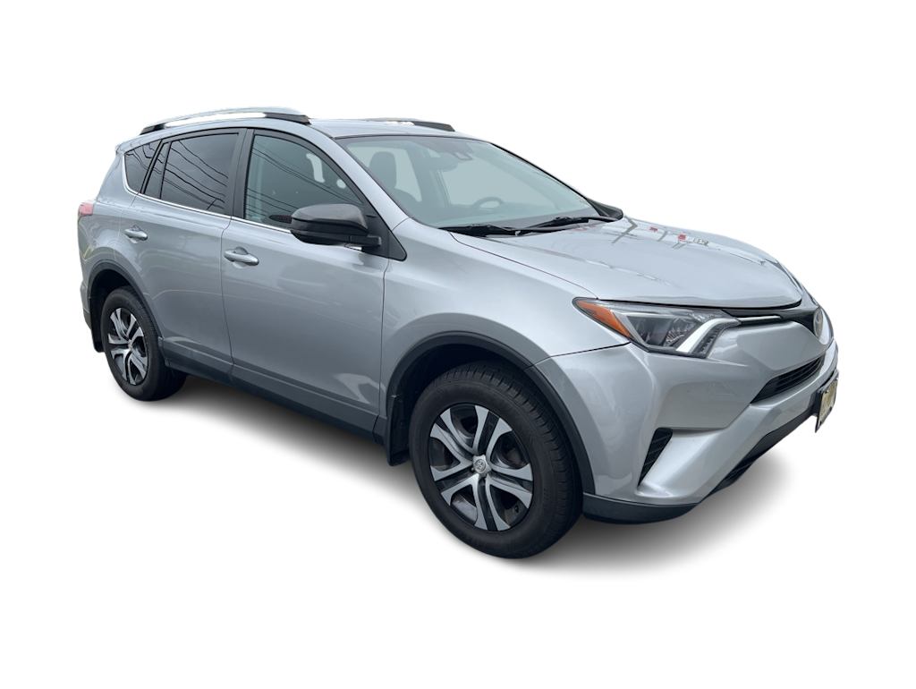 2017 Toyota RAV4 LE 11