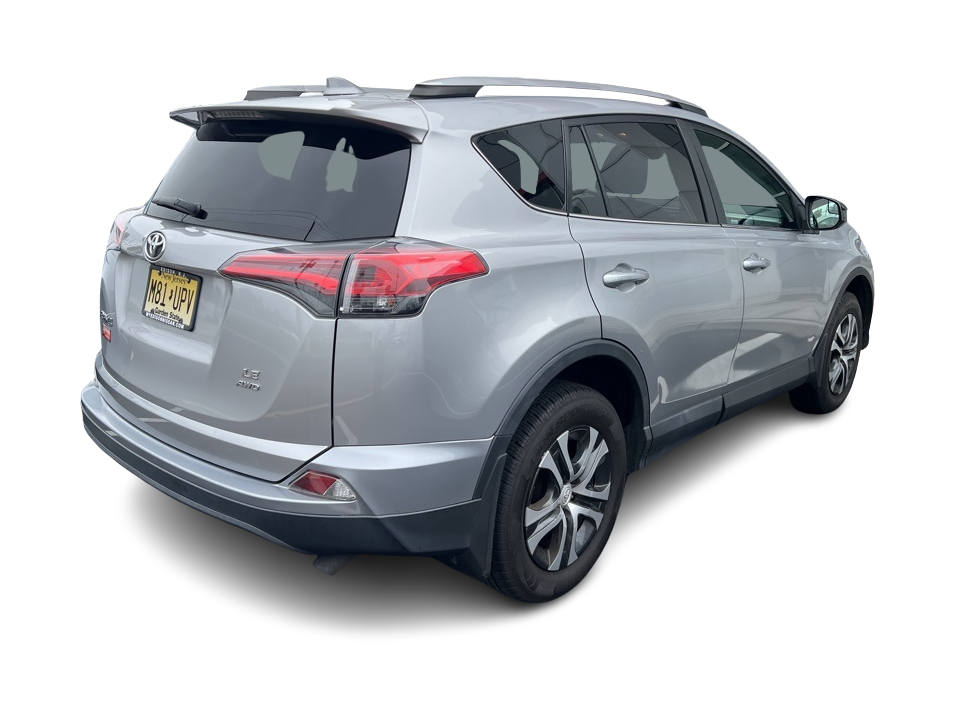 2017 Toyota RAV4 LE 12