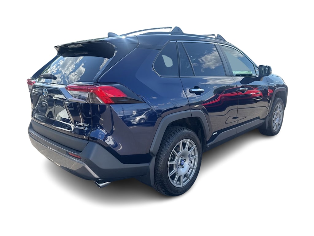Thumbnail: 2020 Toyota RAV4 - 3