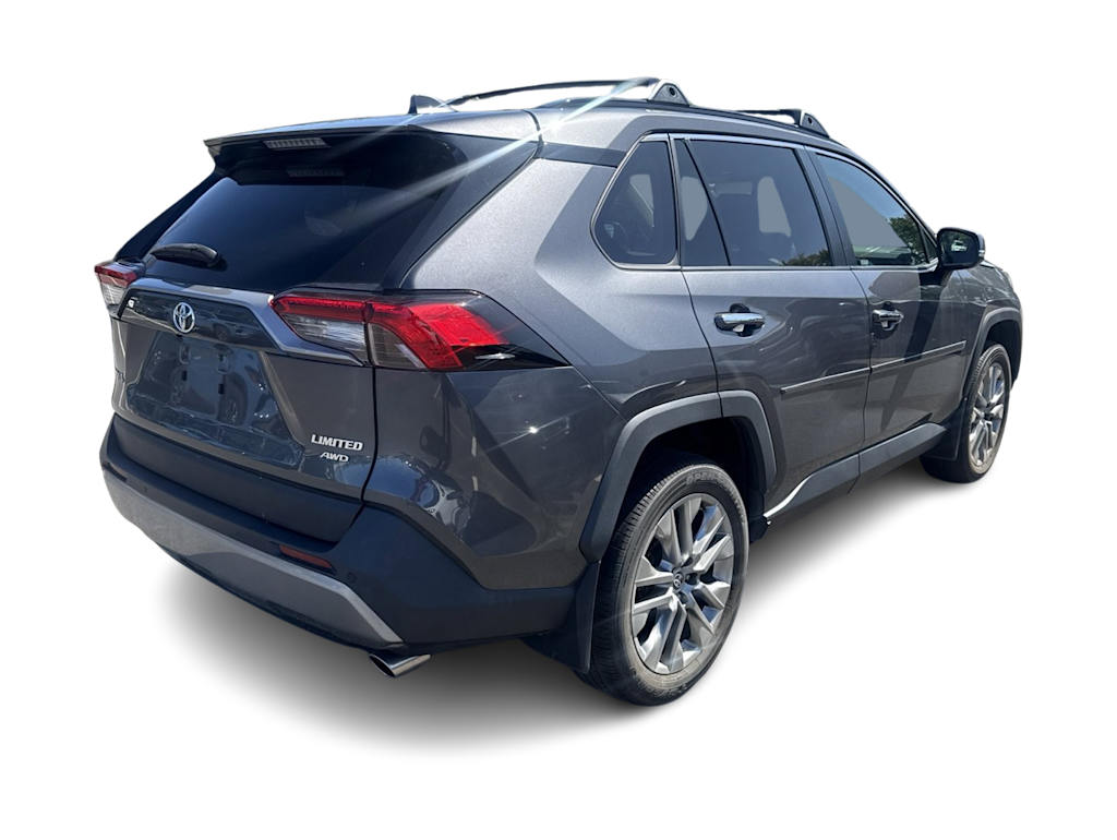Thumbnail: 2023 Toyota RAV4 - 17
