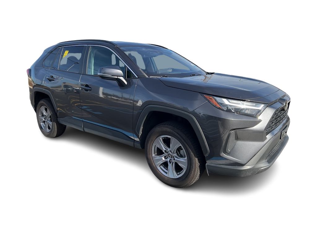 2022 Toyota RAV4 XLE 14