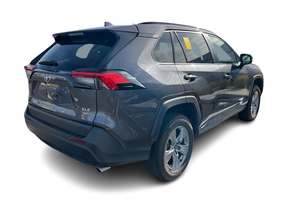 2022 Toyota RAV4 XLE 15