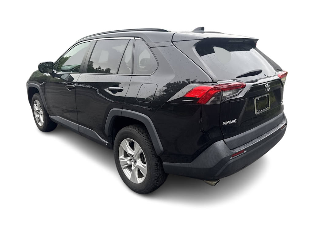 Thumbnail: 2021 Toyota RAV4 - 3