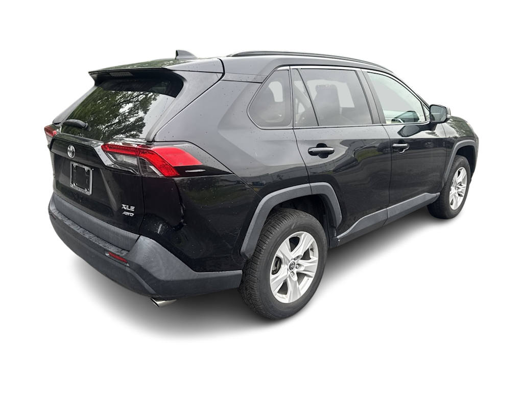 Thumbnail: 2021 Toyota RAV4 - 19