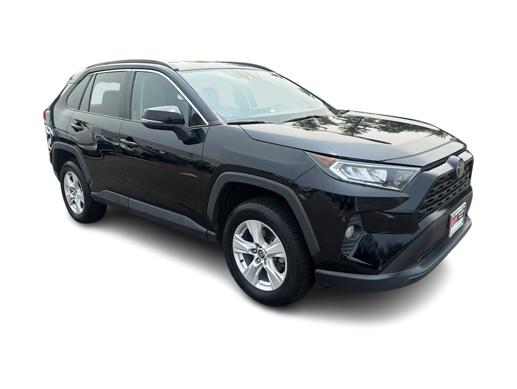 Thumbnail: 2021 Toyota RAV4 - 17