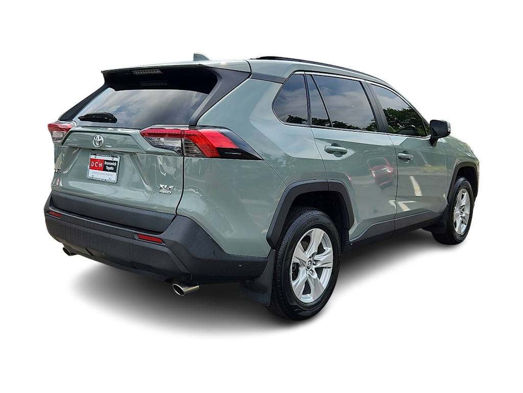Thumbnail: 2019 Toyota RAV4 - 18