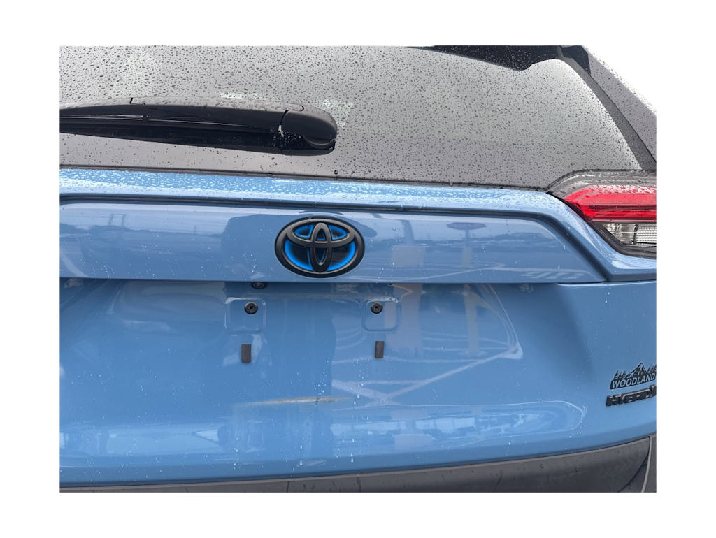 Thumbnail: 2023 Toyota RAV4 - 18