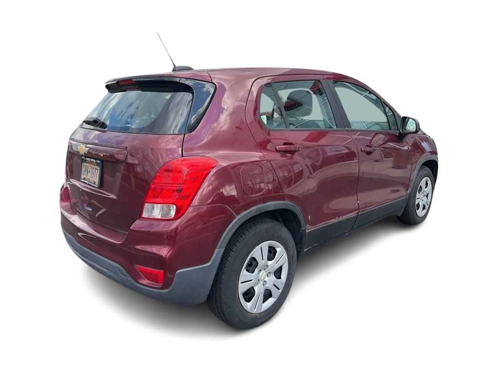 Thumbnail: 2017 Chevrolet Trax - 12