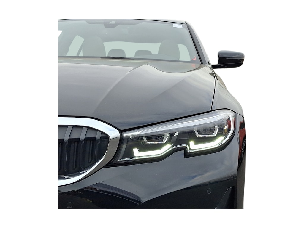 2022 BMW 3 Series 330xi 13