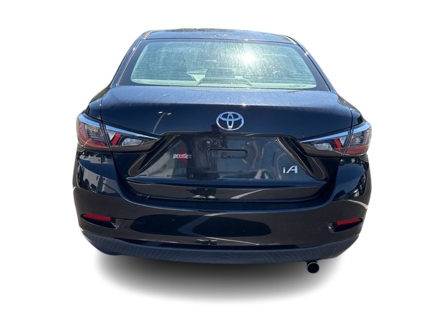 Thumbnail: 2017 Toyota Yaris iA - 18