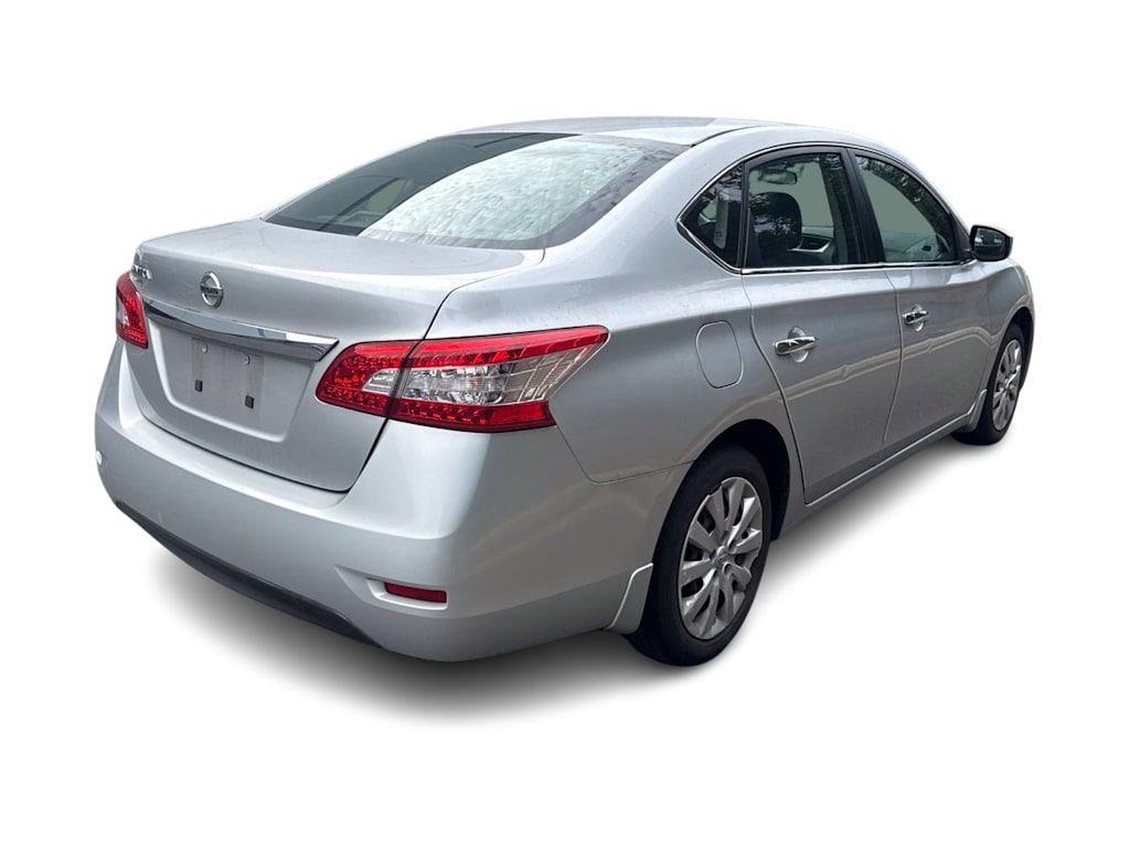 Thumbnail: 2015 Nissan Sentra - 16