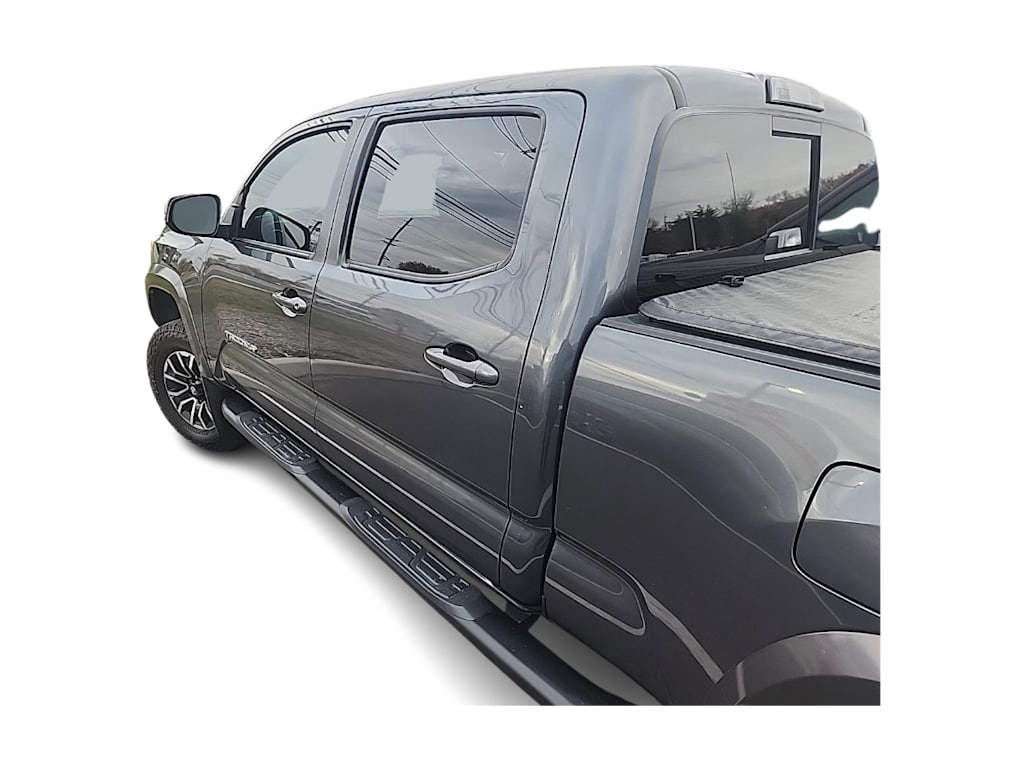 Thumbnail: 2022 Toyota Tacoma - 3