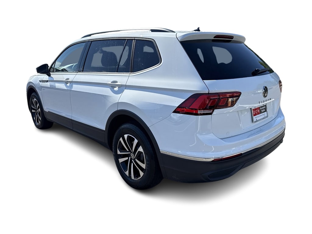 Thumbnail: 2023 Volkswagen Tiguan - 3