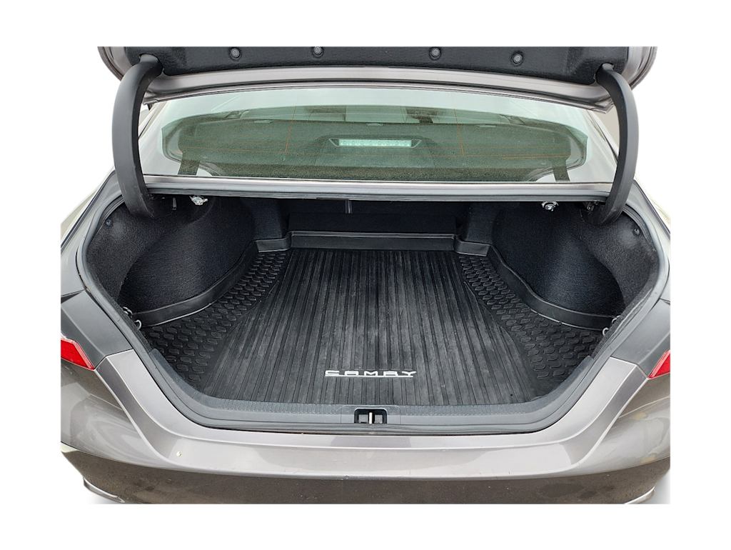 2018 Toyota Camry SE 15
