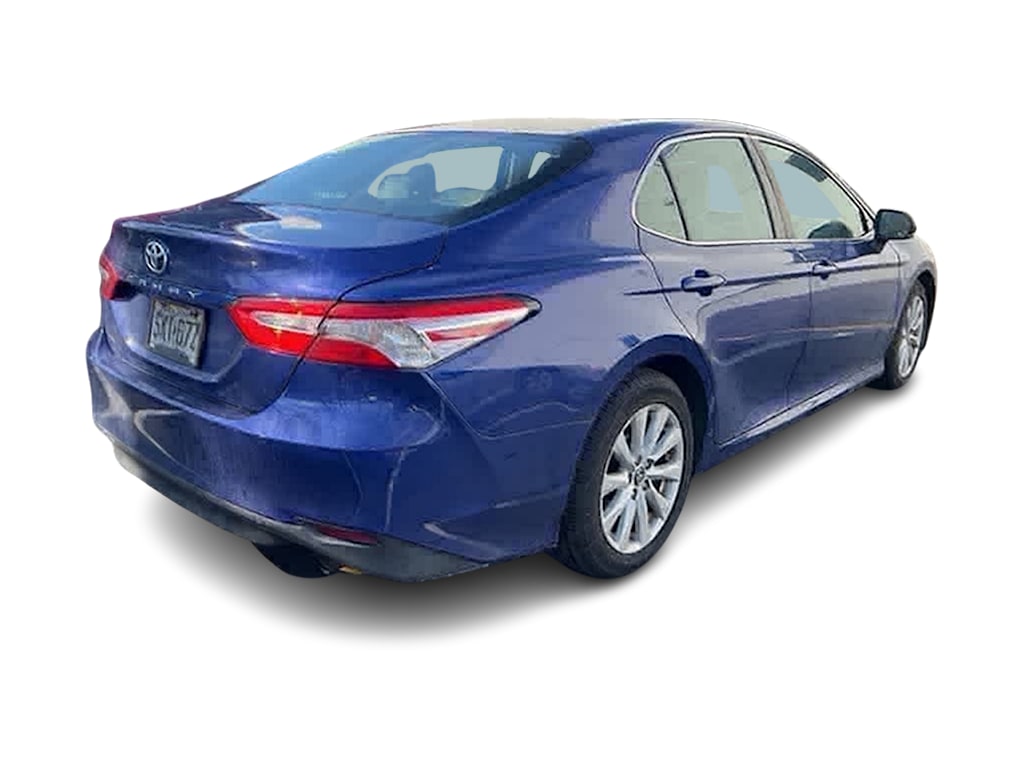 2018 Toyota Camry LE 10