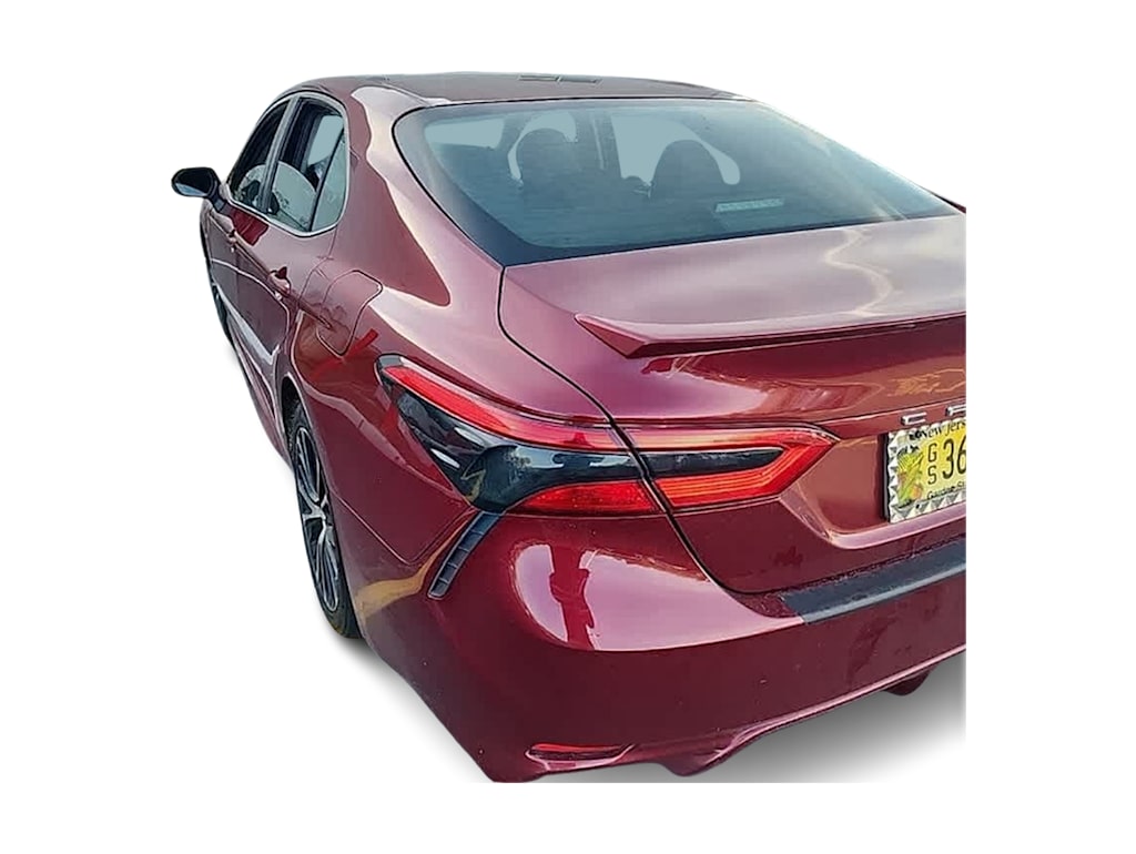 2018 Toyota Camry SE 3