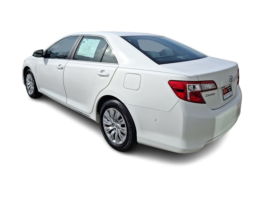 2012 Toyota Camry LE 4