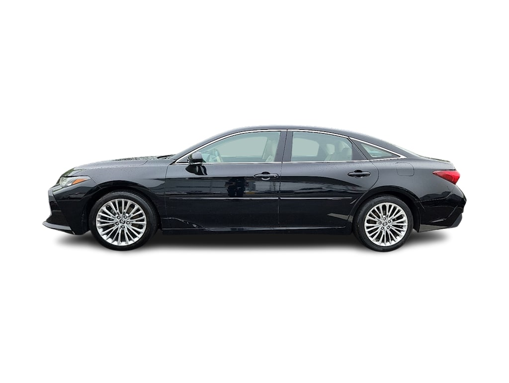 2019 Toyota Avalon Limited 3