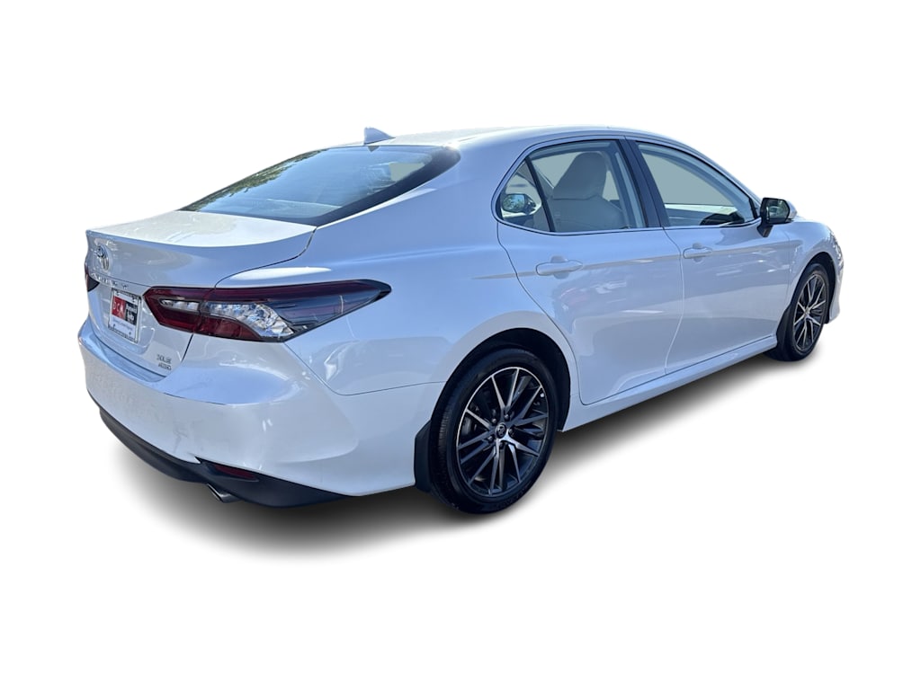 Thumbnail: 2024 Toyota Camry - 17