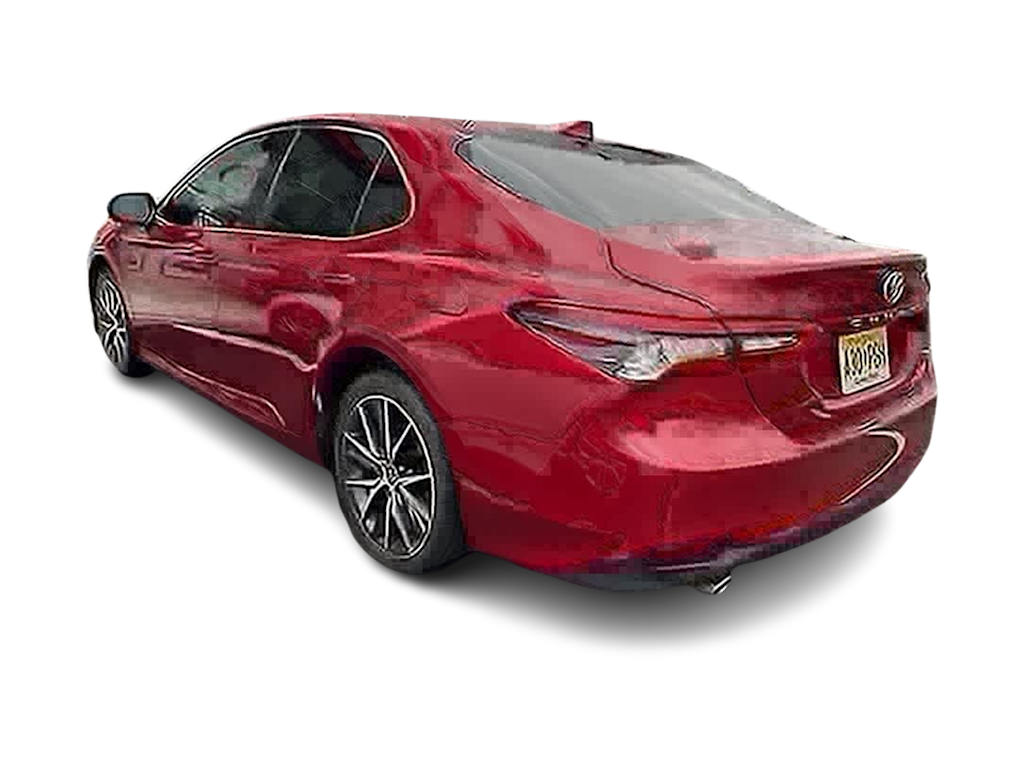 2022 Toyota Camry XLE 3