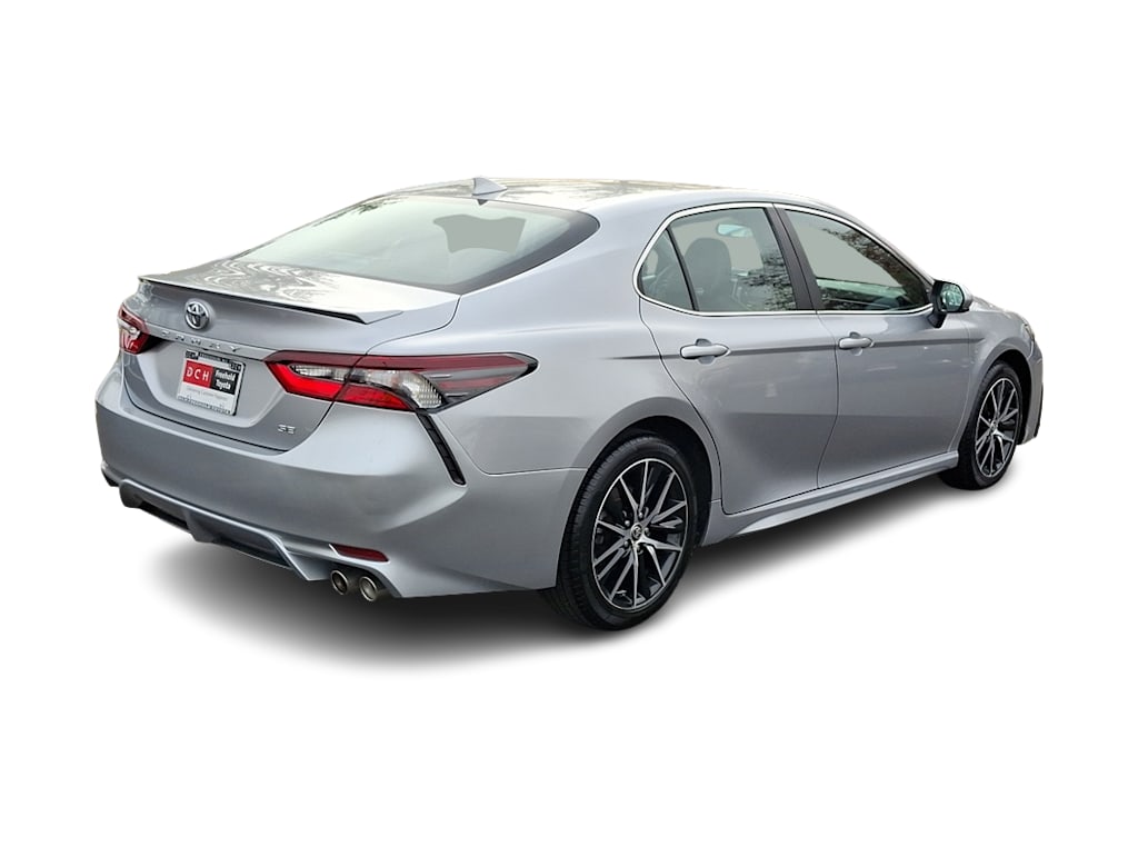 2021 Toyota Camry SE 16