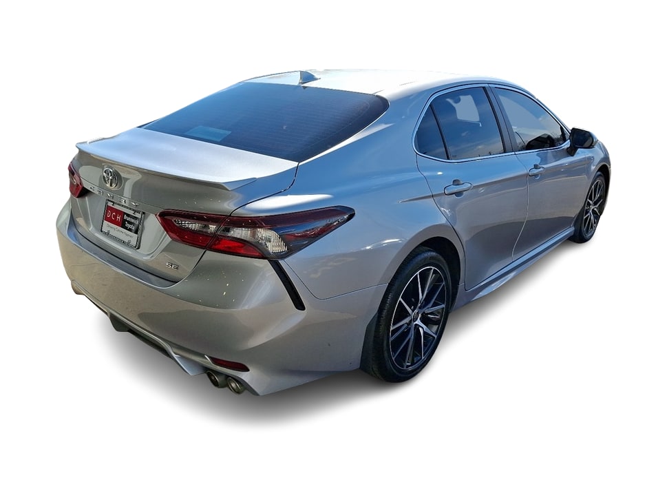 2022 Toyota Camry SE 12