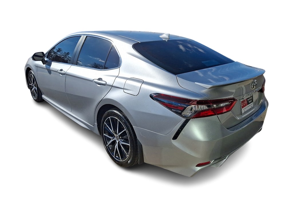 2022 Toyota Camry SE 4