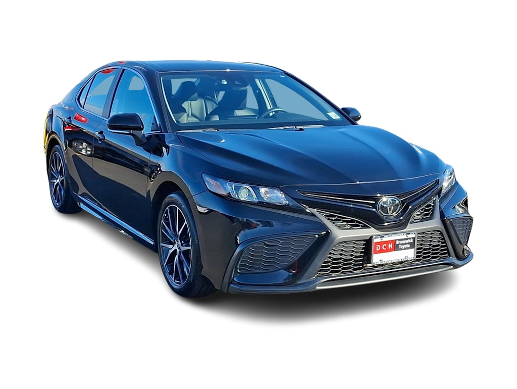 2024 Toyota Camry SE 16