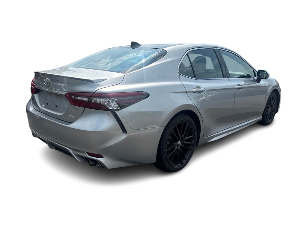 Thumbnail: 2021 Toyota Camry - 16