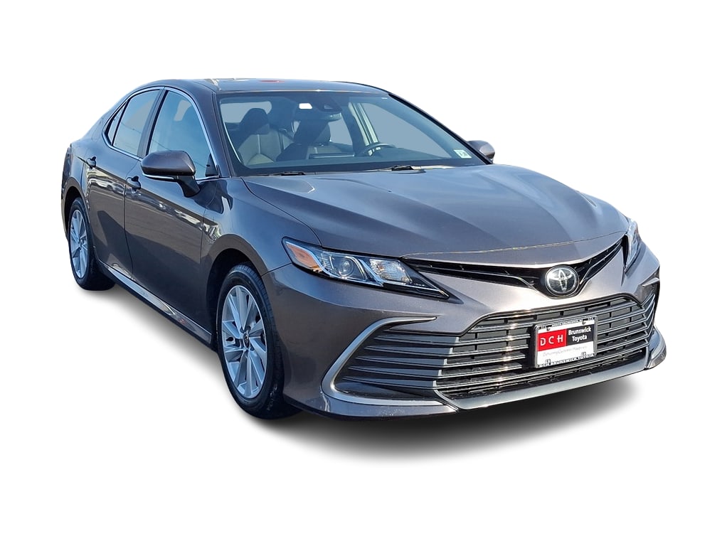 2022 Toyota Camry LE 16